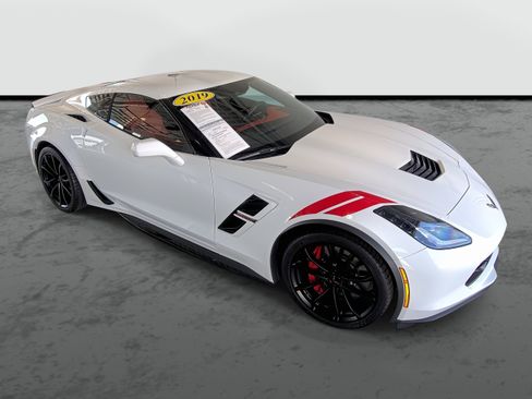 Used 2019 Chevrolet Corvette Grand Sport image 4