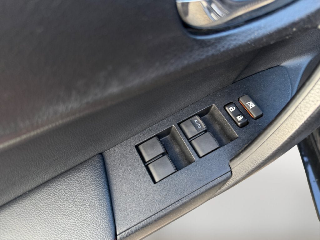 Used 2016 Toyota Corolla S Special Edition FWD image 21