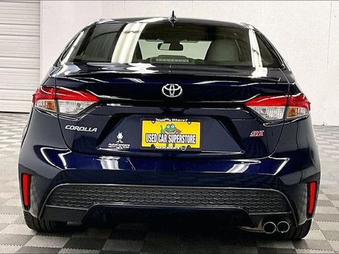 Used 2020 Toyota Corolla SE w/ SE Premium Package image 5