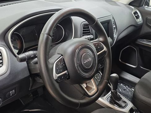 Used 2020 Jeep Compass Sport w/ Cold Weather Group AWD/4WD image 14
