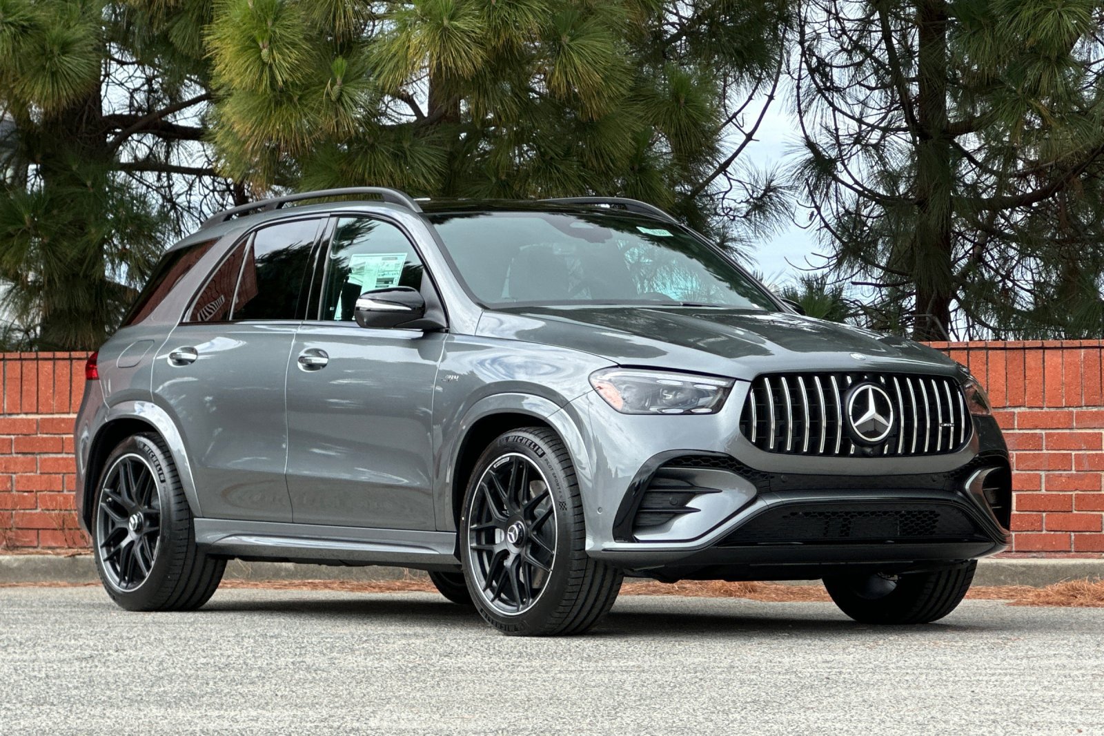 New 2026 Mercedes-Benz GLE 53 AMG 4MATIC image 2