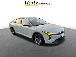 Used 2025 Kia K4 LXS video 1