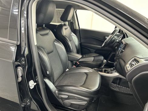 Used 2018 Jeep Compass Latitude w/ Popular Equipment Group AWD/4WD image 22