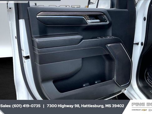 Used 2023 Chevrolet Silverado 1500 LT Trail Boss w/ Protection Package AWD/4WD image 18