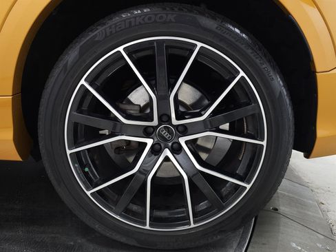 Used 2019 Audi Q8 Prestige w/ Adaptive Chassis Package image 38