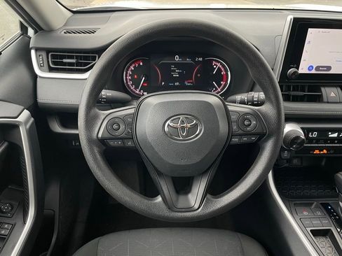 Used 2025 Toyota RAV4 XLE image 14