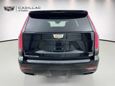 Used 2025 Cadillac Escalade Sport w/ Touring Package AWD/4WD image 6