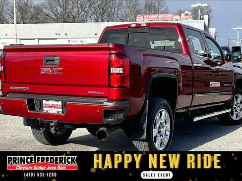 Used 2018 GMC Sierra 2500 Denali w/ Duramax Plus Package image 10