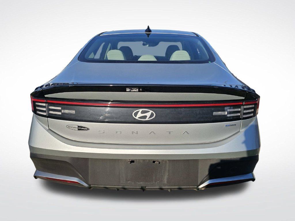 Certified 2026 Hyundai Sonata Blue FWD image 14
