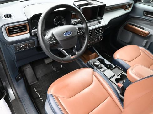 Used 2022 Ford Maverick Lariat w/ Lariat Luxury Package FWD image 22