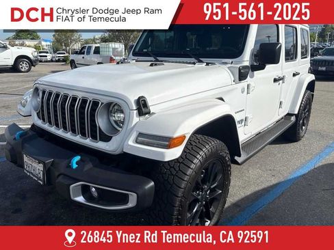Used 2024 Jeep Wrangler Unlimited Sahara w/ Technology Group AWD/4WD image 1