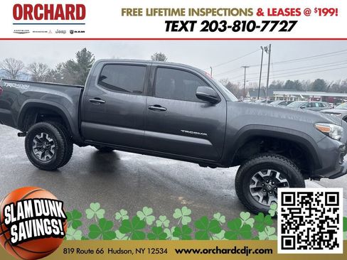 Used 2019 Toyota Tacoma TRD Off-Road image 2