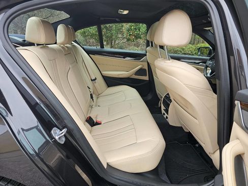 Used 2018 BMW 530i xDrive image 42