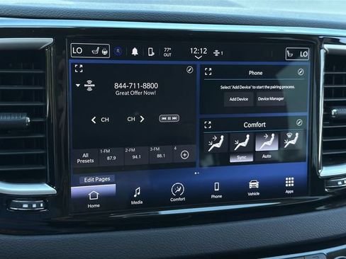Used 2024 Chrysler Pacifica Touring-L FWD image 25