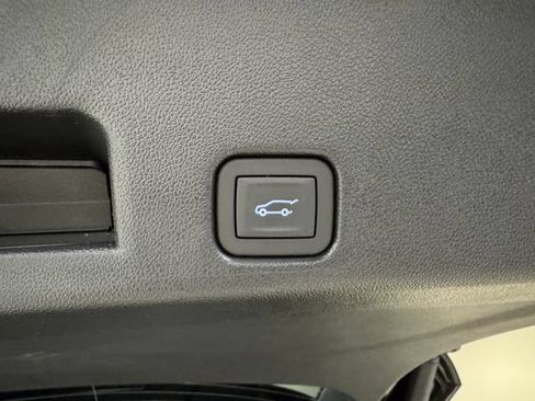 Used 2025 Buick Enclave Avenir w/ Trailering Package, 5000 lbs. AWD/4WD image 26