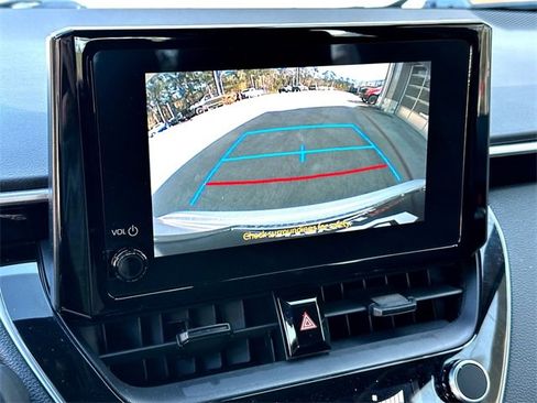 Used 2024 Toyota Corolla SE image 14