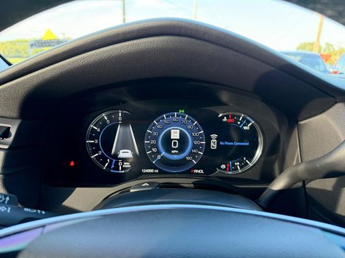 Used 2019 Cadillac Escalade Luxury AWD/4WD image 10