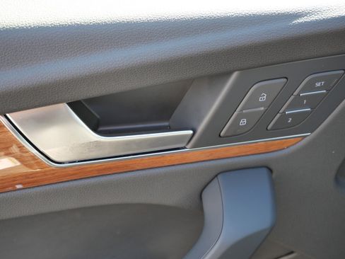 Used 2023 Audi Q5 2.0T Premium w/ Convenience Package image 20