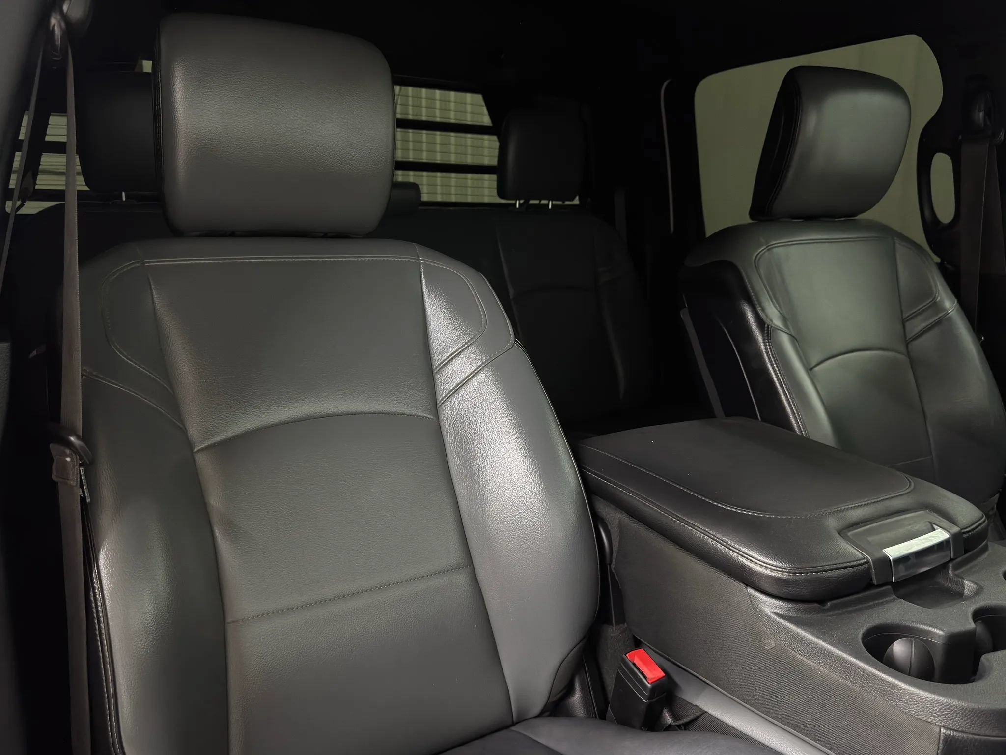 Used 2021 RAM 3500 Tradesman w/ Chrome Appearance Group AWD/4WD image 15
