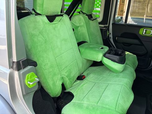 Used 2021 Jeep Wrangler Unlimited Sahara image 42