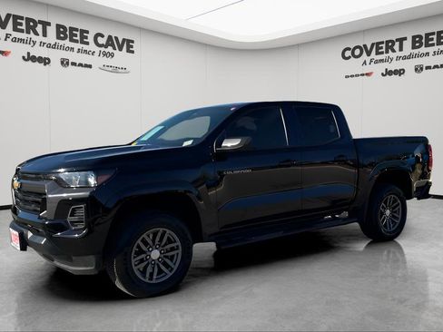 Used 2024 Chevrolet Colorado LT image 3