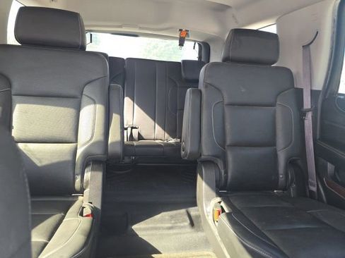 Used 2016 GMC Yukon SLT w/ Open Road Package AWD/4WD image 9
