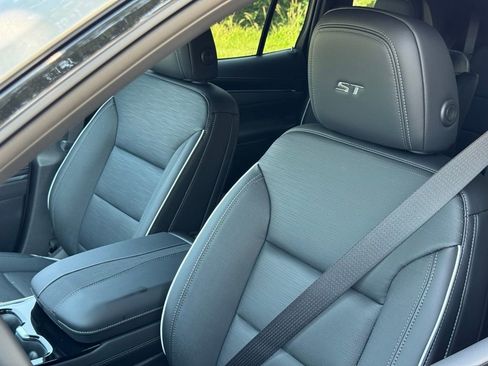 New 2025 Buick Enclave Sport Touring w/ Super Cruise Package image 15