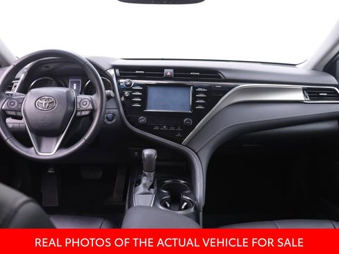 Certified 2018 Toyota Camry SE w/ Convenience Package FWD image 5