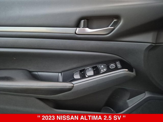 Certified 2023 Nissan Altima 2.5 SV FWD image 12