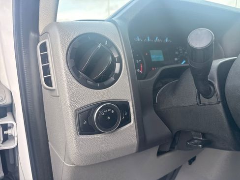 Used 2024 Ford E-450 and Econoline 450 Super Duty w/ Power Windows & Locks Group image 17