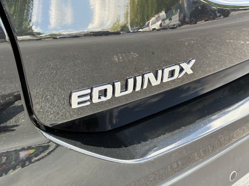 Used 2023 Chevrolet Equinox LT AWD/4WD image 11