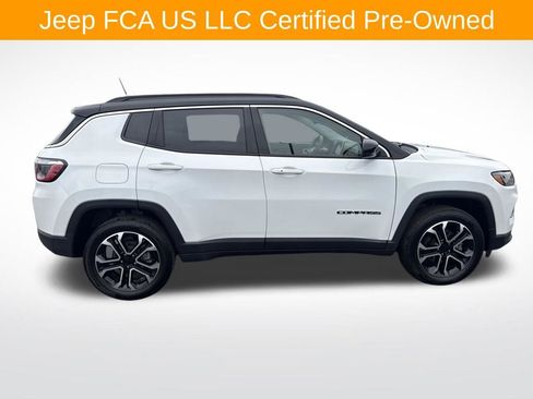 Certified 2022 Jeep Compass Limited image 2