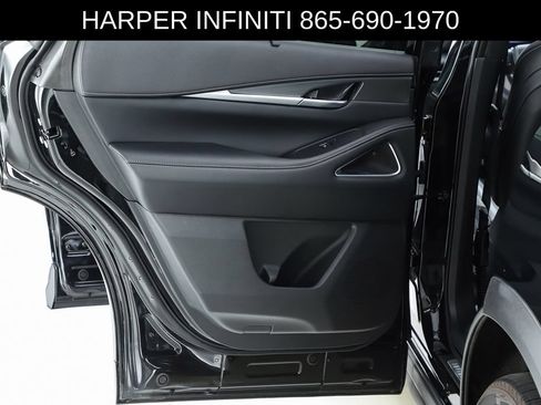 Certified 2026 INFINITI QX60 Luxe w/ Cargo Package AWD/4WD image 18