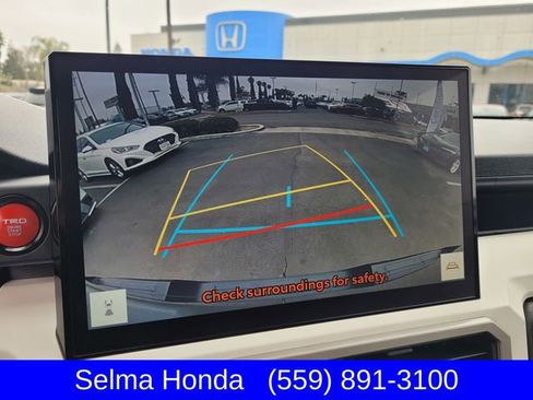 Used 2024 Toyota Tacoma TRD Sport image 19