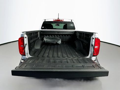 Used 2019 Chevrolet Colorado W/T w/ WT Convenience Package RWD image 25