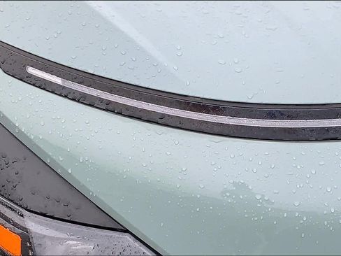 Used 2024 Hyundai Kona SEL FWD image 25