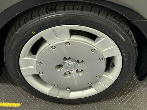 Used 2002 Lexus SC 430 Convertible image 16