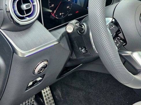 New 2026 Mercedes-Benz GLC 300 4MATIC image 16