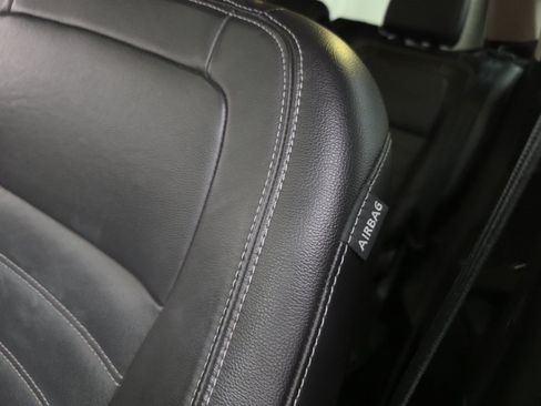 Used 2017 Ford Escape Titanium w/ Equipment Group 301A AWD/4WD image 40
