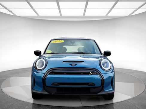 Used 2022 MINI Cooper SE w/ Driver Assistance Package image 2