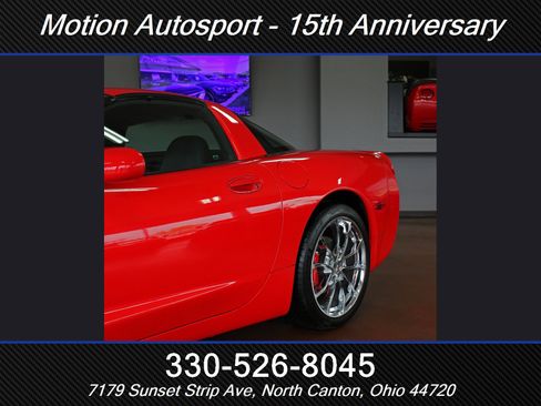 Used 2004 Chevrolet Corvette Coupe w/ Preferred Equipment Group RWD image 42