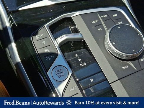 Used 2024 BMW 330i xDrive Sedan w/ Premium Package AWD/4WD image 20