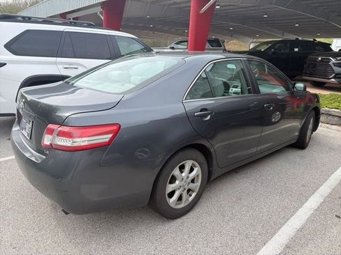 Used 2011 Toyota Camry LE w/ LE Extra-Value Pkg image 13