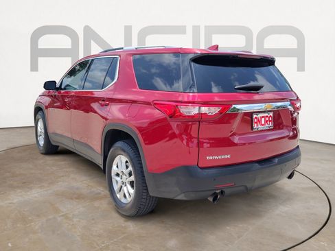 Used 2018 Chevrolet Traverse LT FWD image 8