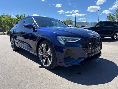 Used 2022 Audi e-tron Prestige AWD/4WD image 7