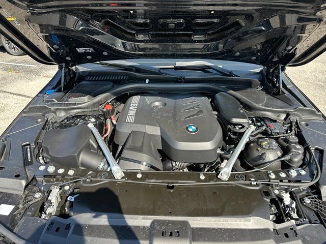 Certified 2024 BMW 530i xDrive w/ M Sport Package AWD/4WD image 11