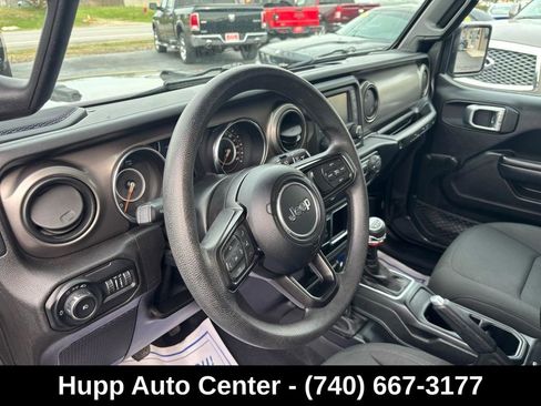 Used 2019 Jeep Wrangler Sport AWD/4WD image 8