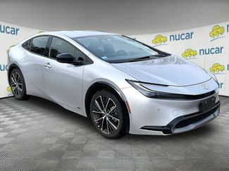 Used 2024 Toyota Prius XLE video 1