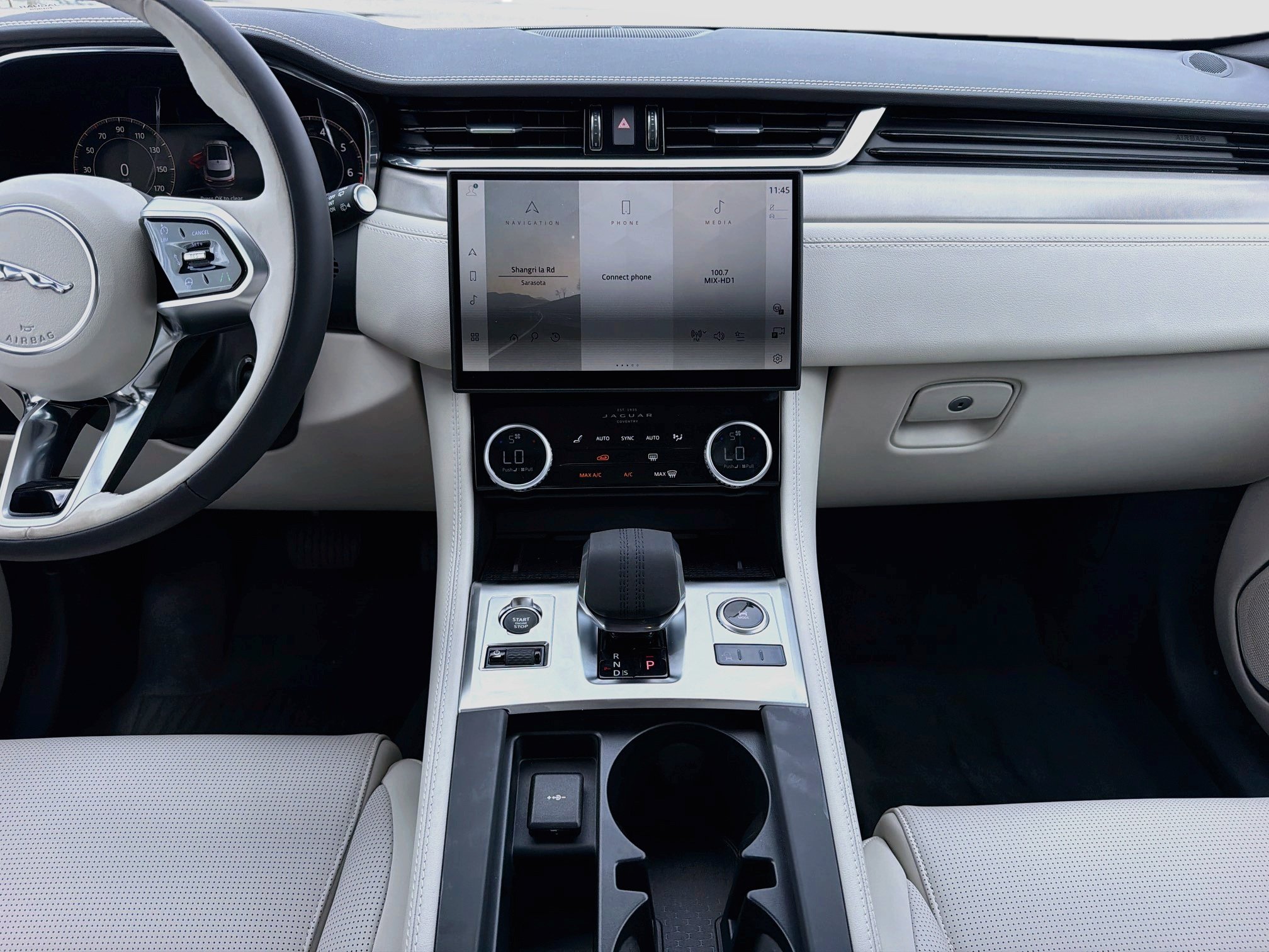 New 2026 Jaguar F-PACE R-Dynamic S AWD/4WD image 19