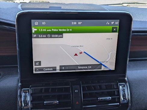 Used 2021 Lincoln Navigator L Reserve w/ Cargo Convenience Package RWD image 15